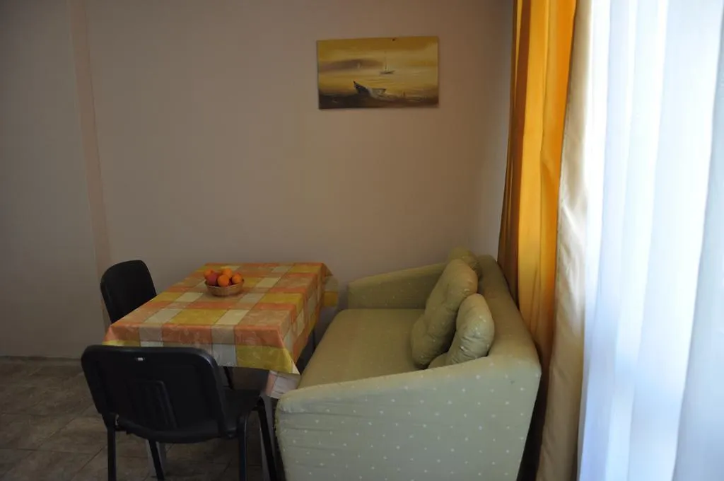5 Slivnitsa Apartments 바르나